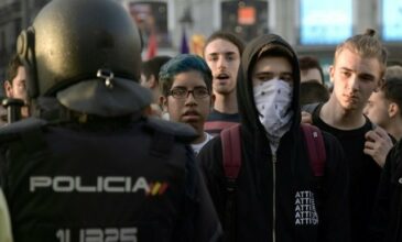 Catalogne: une période de crise et d'incertitudes s'ouvre en Espagne