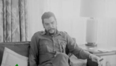 Vidéo: Che Guevara s'exprimant en français