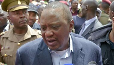 Kenya: Kenyatta proclamé vainqueur de la présidentielle