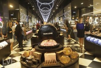 Finatech coréalise le premier beauty store entièrement digitalisé au monde