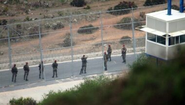 Le Maroc empêche environ 200 migrants de passer à Sebta