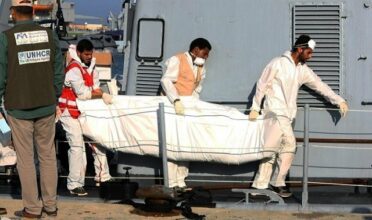 Plus de 30 migrants morts et 200 survivants au large de la Libye