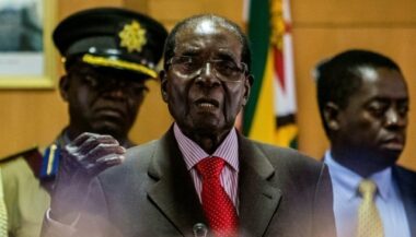 Zimbabwe. Mugabe refuse de quitter le pouvoir, plonge le pays dans l’impasse