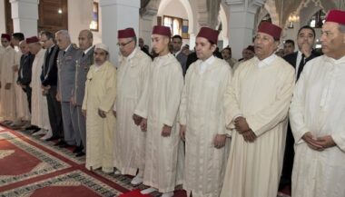 Le Prince Héritier Moulay El Hassan aux funérailles du général Abdelhak Kadiri