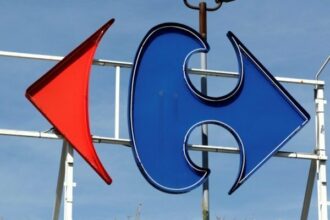 En France, plan de transformation à haut risque pour Carrefour en difficultés