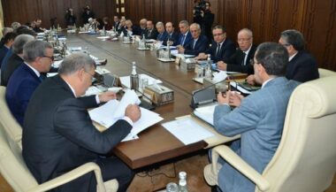 Premier Conseil de gouvernement pour les nouveaux ministres