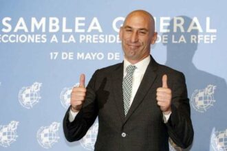 Le président de la Fédération espagnole de football loue la qualité des infrastructures sportives au Maroc