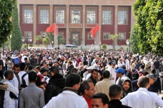 Grève des ex-contractuels: le taux de participation de plus en plus faible