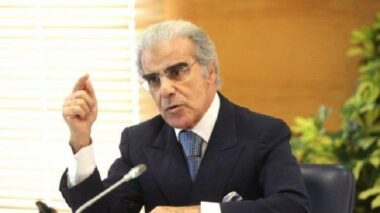 Le Roi nomme les membres des instances de la privatisation