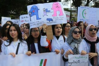 Etudiants en médecine: la grève se poursuit