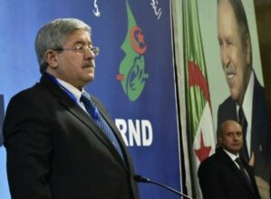 Algérie: l'ex-Premier ministre Ouyahia écroué