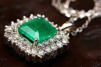 Les bijoux en métaux précieux porteront désormais le &ldquo;cachet du joaillier&rdquo;