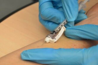 Hépatite C : l'ALCS dénonce le retard de la stratégie nationale