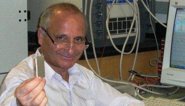 Le Professeur marocain Rachid Yazami reçoit le Prix de l'investisseur arabe