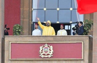 Mohammed VI: les banques doivent s'impliquer pour les jeunes et l'emploi