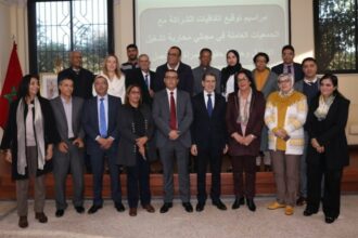 Travail des enfants: le gouvernement signe des conventions avec 19 associations