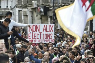 Les Algériens votent pour une présidentielle sous tension et contestée