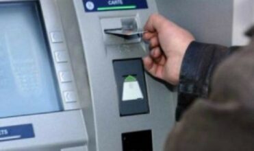 En 2019, le paiement par carte progresse mais reste loin derrière le cash