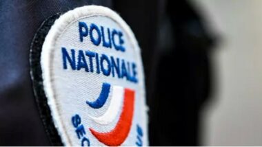 Au moins un mort dans une attaque au couteau près de Paris, l'assaillant abattu