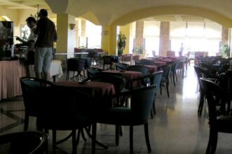 Casa: des cafés et restos sommés de respecter les horaires légaux de fermeture