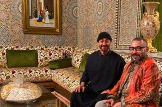 Le Roi Mohammed VI en compagnie du prince Mohamed Ben Zayed au Maroc