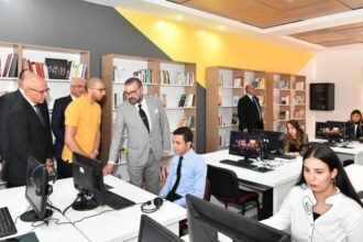 Le Roi inaugure des projets en faveur des jeunes, dans le Souss-Massa