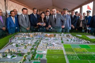 Le Roi lance les travaux de la Cité des Métiers et des Compétences à Agadir