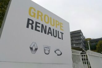 Renault n'exclut pas de fermetures d'usines après des pertes en 2019