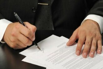Le gouvernement rouvre le dialogue avec les notaires sur le plafonnement