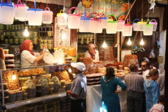 Le Ramadan relance l'activité commerciale dans la médina de Fès