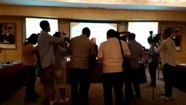 Live: Conférence de presse sur la situation économique en 2017 et ses perspectives pour 2018 HCP Maroc ( Page officielle )