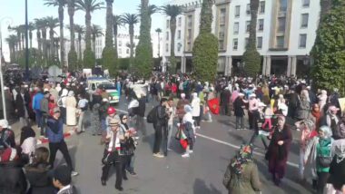 Live: Manifestation près de La gare rabat ville pour Al Qods (suite)