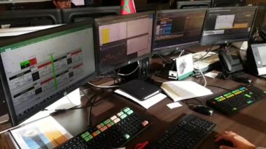 Live: #Flexibilisation du Dirham. Ambiance en direct de la salle des marchés du Crédit Agricole du Maroc