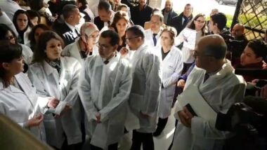 Live: Visite des installations de production d'eau potable du complexe Bouregreg: Laboratoire Central de Contrôle de la qualité des Eaux.