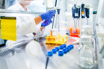 Recherches biomédicales : le Maroc renforce la protection des participants