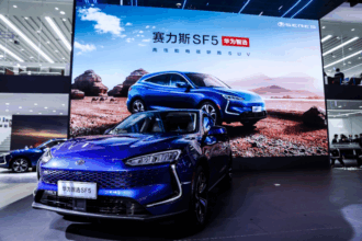Chine : Huawei se lance dans l’automobile avec la voiture électrique SERES SF5