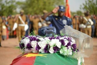 Attaque jihadiste au Burkina Faso avant le G5 Sahel: 14 morts