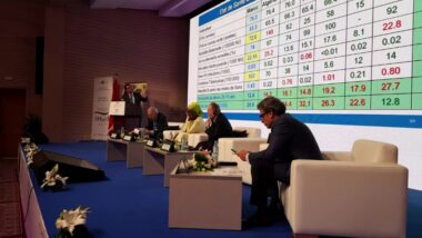 La suite. En direct: Conférence nationale sur le financement de la santé. Séance plénière 1: Système de santé au Maroc et benchmark international: Quel modèle de financement ? Etat des lieux et perspectives