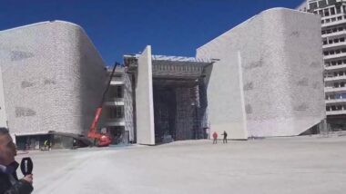 En direct: Visite du chantier de la place Mohammed V et exterieur du grand theatre de Casablanca