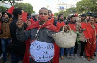 Tunisie: un quart de la population active en grève !