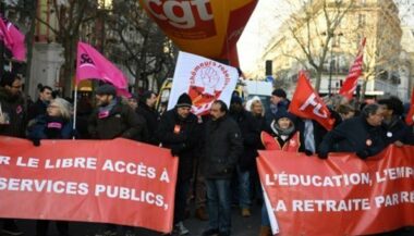CGT et &ldquo;gilets jaunes&rdquo; main dans la main pour des manifestations, grèves et blocages