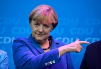 Allemagne: malgré son triomphe, Merkel va devoir composer