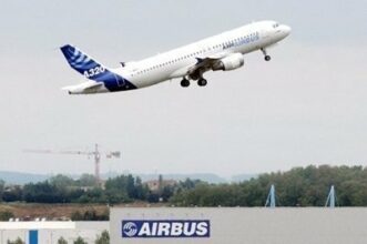 Air China commande 100 A320 à Airbus qui lui rachète six vieux A340