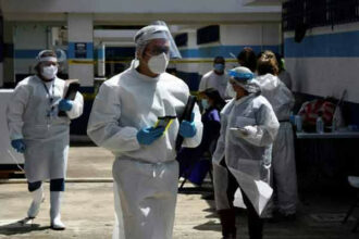 Restrictions, vaccin AstraZeneca, ... le point sur la pandémie dans le monde