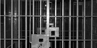 Détention préventive : les consignes du ministère public pour la saison estivale