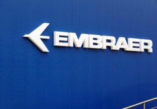 Brésil: Embraer annonce une commande d'American Airlines pour 60 jets