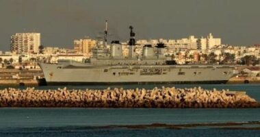 Gibraltar: arrivée d'un navire de guerre britannique