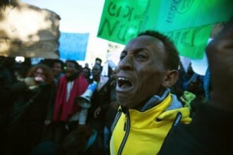 Des immigrés africains en situation irrégulière manifestent à Jérusalem