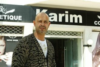 Karim, le roi du brushing à 20 DH