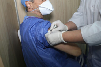 Vaccination : 60% du personnel soignant privé de plus de 40 ans vaccinés à Casablanca